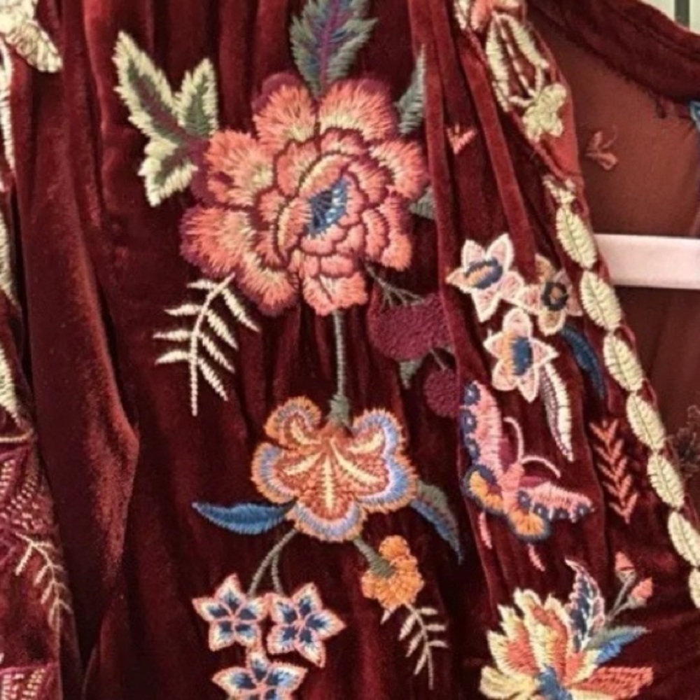 Johnny Was Taline heavily embroidered velvet top NWT - Picture 6 of 16